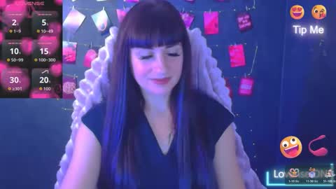 Caroline online show from 10-25-25, 06:32