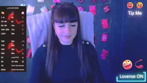 Caroline online show from 12-19-25, 12:23