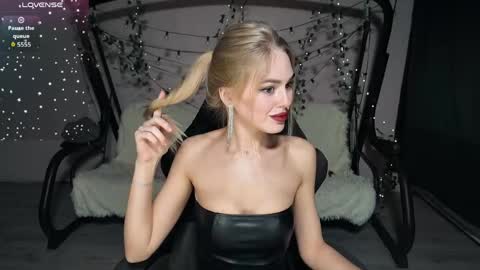KarolinaHayes online show from 04-10-26, 06:34