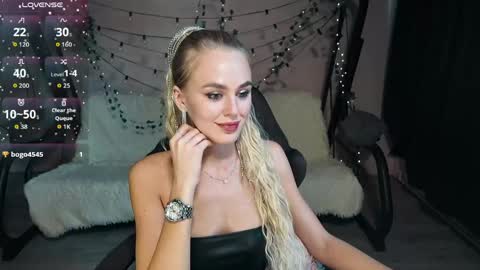 KarolinaHayes online show from 04-27-26, 03:21