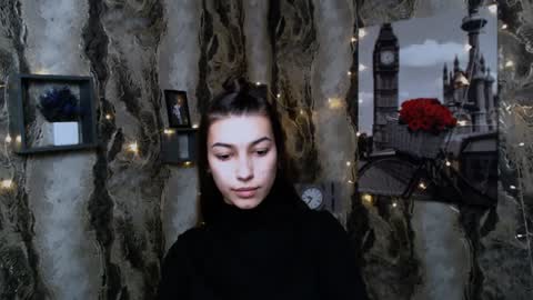 Karolina online show from 12-29-24, 10:12