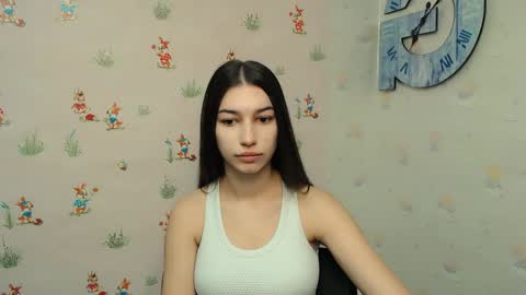 Karolina online show from 01-19-25, 07:15