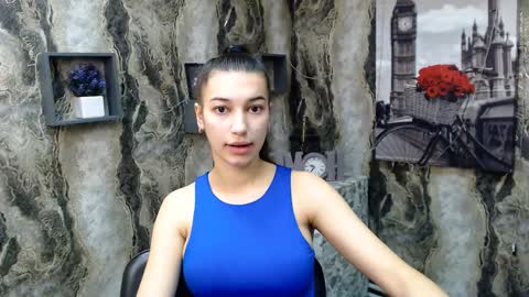 Karolina online show from 01-21-25, 07:04