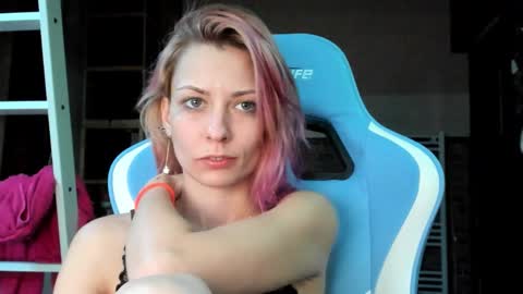 karoline121 online show from 10-22-25, 07:46