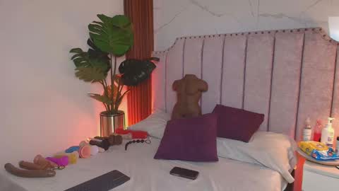 Karolina online show from 02-28-26, 04:13