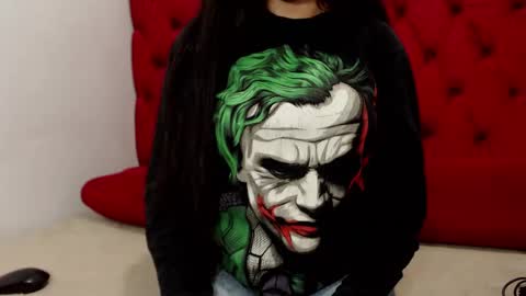 Isa online show from 02-12-25, 04:44