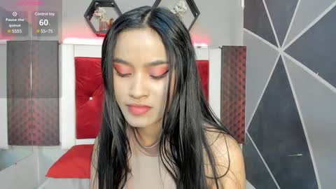 Snapshot of karoll014 chatting on 01-25-25, 11:44 Karol online show from 01-25-25, 11:44