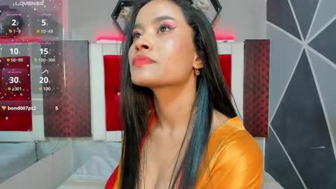 Snapshot of karoll014 chatting on 02-11-25, 05:29 Karol online show from 02-11-25, 05:29