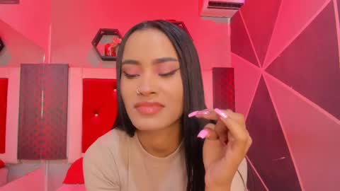 Snapshot of karoll014 chatting on 10-03-25, 12:02 Karol online show from 10-03-25, 12:02