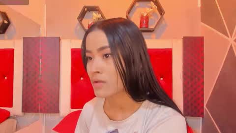 Snapshot of karoll014 chatting on 10-24-25, 12:12 Karol online show from 10-24-25, 12:12