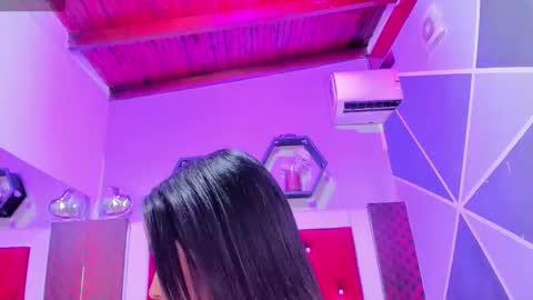 Snapshot of karoll014 chatting on 02-23-26, 12:13 Karol online show from 02-23-26, 12:13