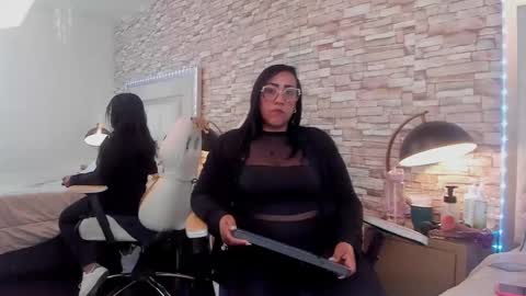 karolwestt online show from 10-02-25, 03:08