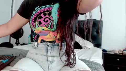 Snapshot of kary_montero chatting on 09-15-25, 02:39 karime online show from 09-15-25, 02:39