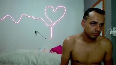 Tamires e Maicon online show from 12-08-24, 08:58