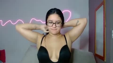 Tamires e Maicon online show from 01-11-25, 05:29