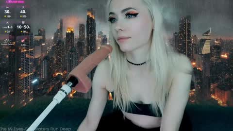 Snapshot of kasatka969 chatting on 01-22-25, 04:23 ALYSSA online show from 01-22-25, 04:23
