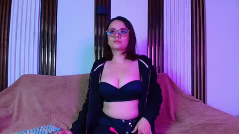 kassandra james online show from 02-21-26, 01:45