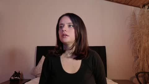 kassandra james online show from 04-08-26, 01:33