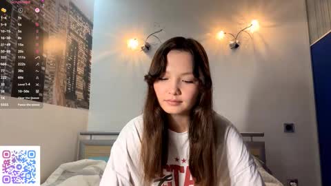 Kira online show from 09-17-25, 09:44