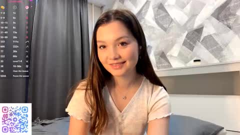 Kira online show from 10-10-25, 06:12