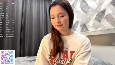 Kira online show from 10-17-25, 08:11