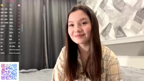 Kira online show from 11-07-25, 04:07