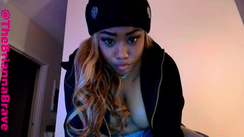 Snapshot of kat2025 chatting on 12-13-25, 09:42 BriannaBrave online show from 12-13-25, 09:42