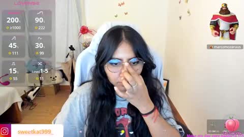 Snapshot of kat_ly_chan chatting on 02-10-25, 08:31 Kat       online show from 02-10-25, 08:31