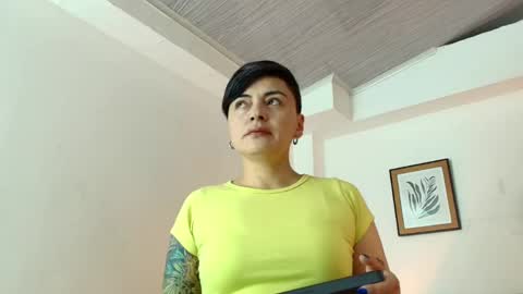 Snapshot of kat_paradisse chatting on 05-02-26, 11:37 kat paradisse online show from 05-02-26, 11:37