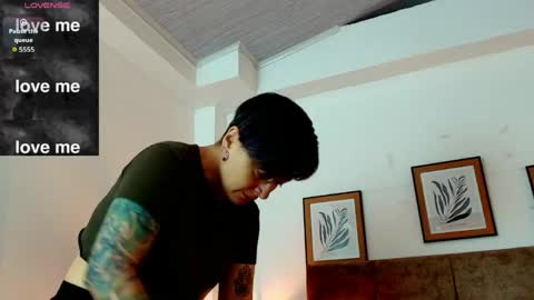 Snapshot of kat_paradisse chatting on 05-30-26, 11:51 kat paradisse online show from 05-30-26, 11:51