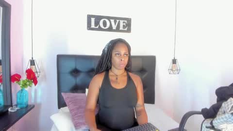 Snapshot of katalella___murillo chatting on 04-21-26, 12:00 katalella online show from 04-21-26, 12:00