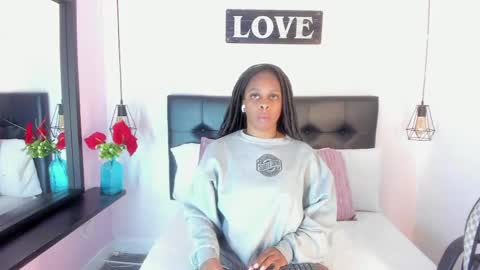 Snapshot of katalella___murillo chatting on 04-26-26, 11:41 katalella online show from 04-26-26, 11:41