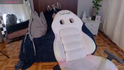 kate online show from 10-14-25, 04:30