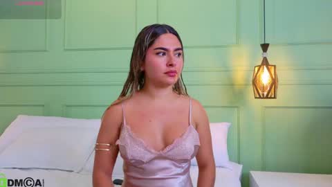 Snapshot of kataliina_18 chatting on 04-30-26, 11:49 Kat online show from 04-30-26, 11:49