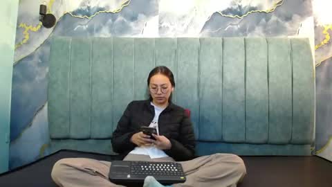 Katalina online show from 04-16-26, 06:09