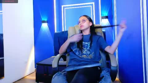 Snapshot of katalina07 chatting on 06-12-26, 06:18 Katalina online show from 06-12-26, 06:18