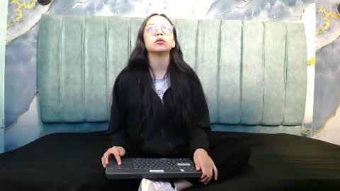 Snapshot of katalina07 chatting on 08-01-26, 02:05 Katalina online show from 08-01-26, 02:05