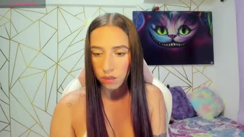 Katalina online show from 05-22-26, 05:25