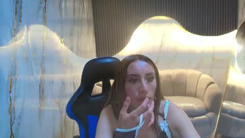 Katalina  online show from 04-15-26, 08:09