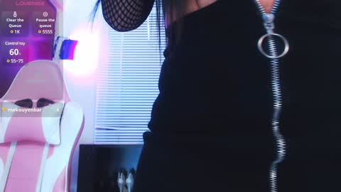 Snapshot of kate_owenns chatting on 02-04-25, 05:55 Kate online show from 02-04-25, 05:55