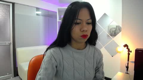 Snapshot of kate_owenns chatting on 03-08-25, 11:48 Kate online show from 03-08-25, 11:48