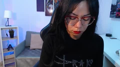 Snapshot of kate_owenns chatting on 10-21-25, 10:49 Kate online show from 10-21-25, 10:49