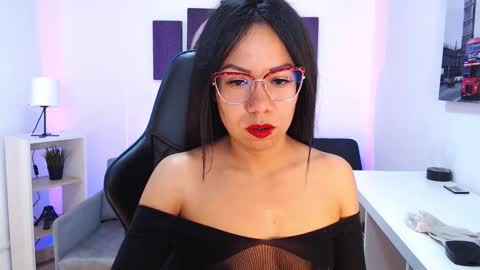 Snapshot of kate_owenns chatting on 10-30-25, 10:49 Kate online show from 10-30-25, 10:49