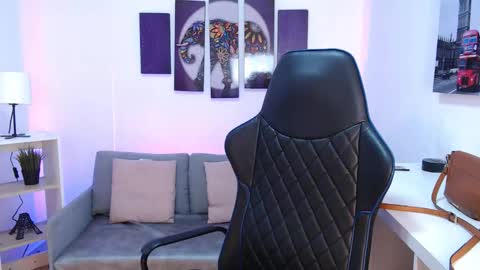 Snapshot of kate_owenns chatting on 11-08-25, 11:10 Kate online show from 11-08-25, 11:10