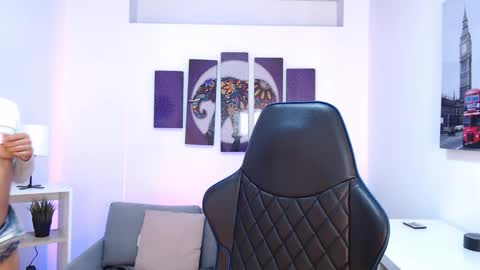 Snapshot of kate_owenns chatting on 11-12-25, 10:48 Kate online show from 11-12-25, 10:48