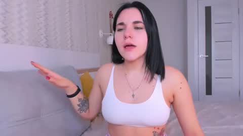 KATE online show from 03-08-25, 02:19