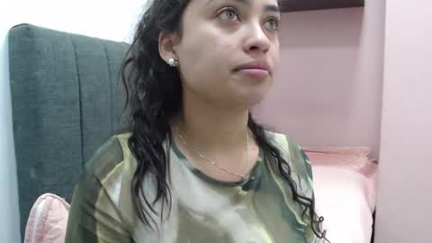 Kari online show from 09-10-25, 01:22