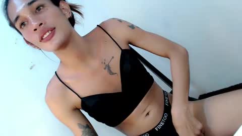 Snapshot of kateanderson69 chatting on 02-17-25, 05:10 its me kate online show from 02-17-25, 05:10