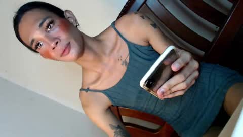 Snapshot of kateanderson69 chatting on 03-04-25, 05:34 its me kate online show from 03-04-25, 05:34