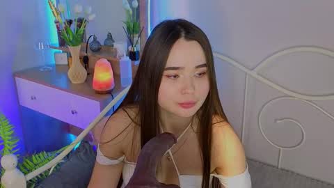 Snapshot of kateblow chatting on 10-26-25, 04:02 Kate online show from 10-26-25, 04:02